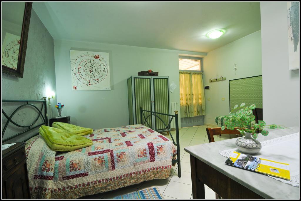 B&B Au Caruggiu เชริอาเล ห้อง รูปภาพ
